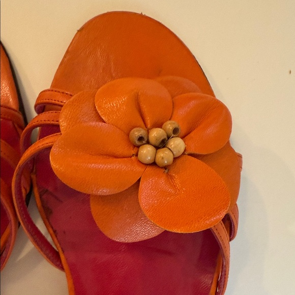 Emanuel Ungaro Orange Sandals with Floral Detail - Picture 4 of 8